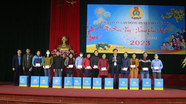 LĐLĐ huyện Hoằng Hóa tổ chức Chương trình “Tết Sum vầy – Xuân gắn kết” năm 2023