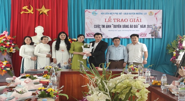 Liên đoàn Lao động huyện Phối hợp với hội Liên hiệp Phụ nữ huyện Mường Lát tổ chức Cuộc thi Ảnh “Duyên dáng Áo dài” năm 2023