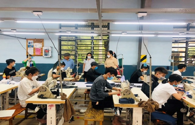 LĐLĐ huyện Quảng Xương: Đổi mới công tác chăm lo cho đoàn viên, người lao động nhằm thu hút đông đảo NLĐ tham gia tổ chức Công đoàn.