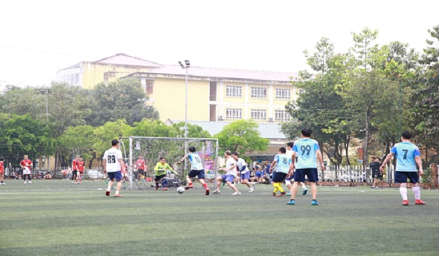 Chung kết Giải bóng đá cán bộ, viên chức, người lao động và học sinh sinh viên Trường Đại học Hồng Đức năm học 2022 – 2023