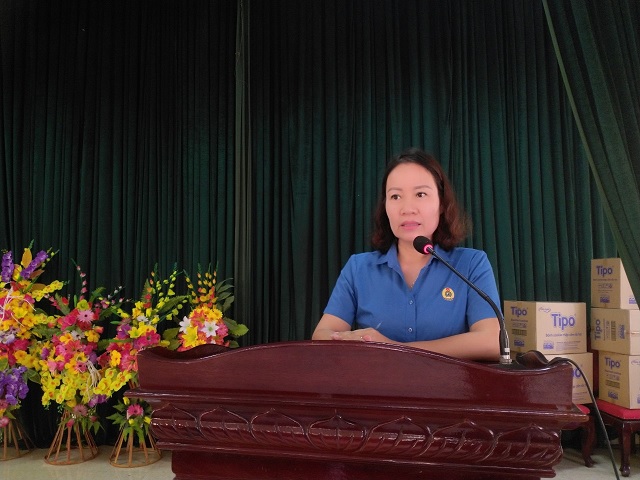 Công đoàn Thanh Hóa trao 2.000 suất quà cho đoàn viên, người lao động có hoàn cảnh khó khăn
