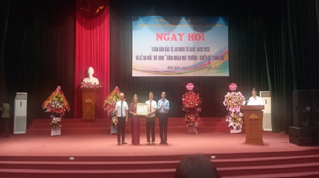 Công nhân môi trường - Chiến sỹ tuần tra