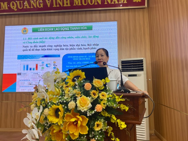 LĐLĐ tỉnh Thanh Hóa tổ chức Hội nghị Báo cáo viên tháng 5/2023 triển khai nhiều nội dung quan trọng.