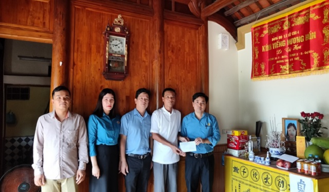 CĐN Công Thương Thanh Hóa tổ chức thăm hỏi, tặng quà cho đoàn viên có hoàn cảnh khó khăn, bệnh hiểm nghèo, di chứng