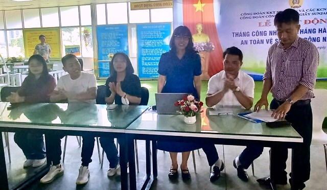 Làm việc với Đoàn khảo sát của Trường Đại học Công đoàn