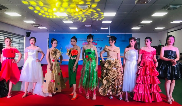 Hội thi "Thời trang tái chế từ phế liệu" của Công đoàn công ty TNHH giầy Sunjade Việt Nam.