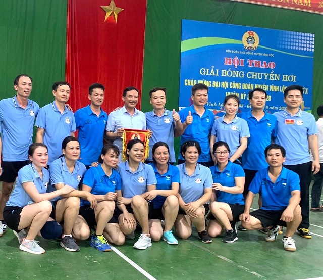 Công đoàn các cấp huyện Vĩnh Lộc tham gia xây dựng cơ quan, đơn vị, doanh nghiệp đạt chuẩn văn hóa.