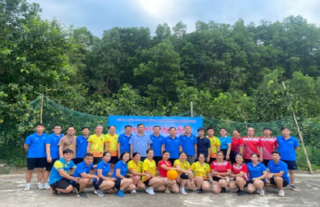 Như Xuân: Công đoàn cơ quan Đảng- Đoàn thể huyện tổ chức giải bóng chuyền hơi nam- nữ chào mừng kỷ niệm 77 năm Ngày thành lập Công đoàn tỉnh Thanh Hóa (10/10/1946 - 10/10/2023)