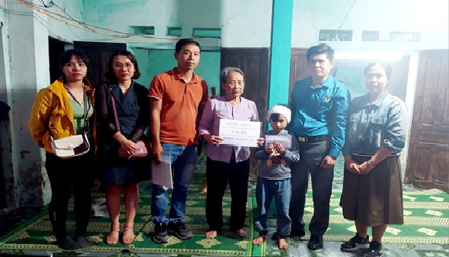 Liên đoàn Lao động huyện Hậu Lộc thăm hỏi, chia buồn với gia đình công nhân có con bị tử vong