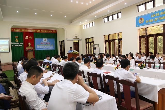 Công đoàn Công ty CP mía đường Lam Sơn phối hợp với chuyên môn tổ chức Hội nghị người lao động năm 2023