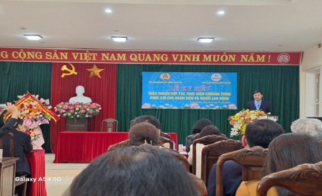 CĐN Công Thương Thanh Hóa tổ chức lễ ký kết thỏa thuận hợp tác thực hiện Chương trình “Phúc lợi cho đoàn viên và người lao động”