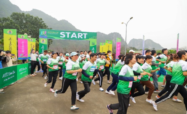 Công đoàn Công ty Cổ phần Môi trường Nghi Sơn tổ chức Giải chạy NSEC Green Run for Happy woman's day 2024 lần thứ 1
