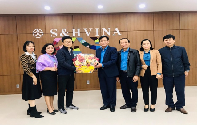 Lãnh đạo LĐLĐ tỉnh Thanh Hóa thăm chúc tết doanh nghiệp năm 2024