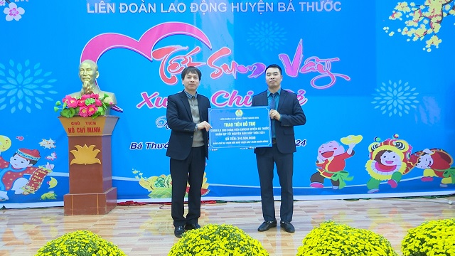 Liên đoàn Lao động huyện Bá Thước tổ chức chương trình “Tết sum vầy – Xuân chia sẻ” năm 2024.