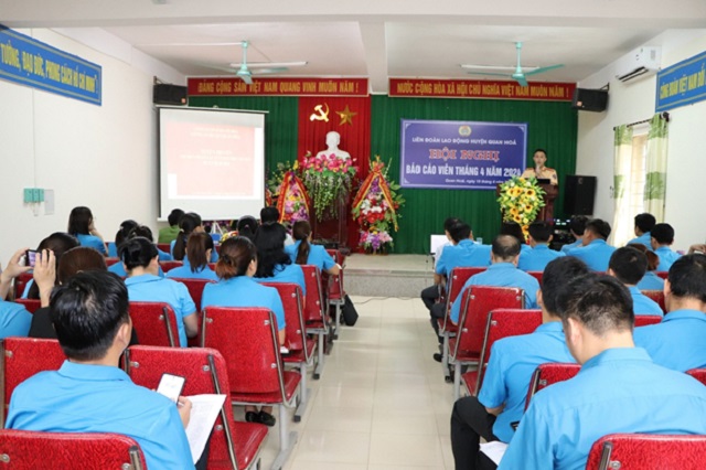 Liên đoàn Lao động huyện Quan Hóa tổ chức Hội nghị báo cáo viên tháng 4 năm 2024 và Lễ phát động đợt thi đua cao điểm chào mừng 95 năm Ngày thành lập Công đoàn Việt Nam (28/7/1929 – 28/7/2024)