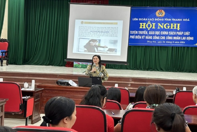 Tuyên truyền, giáo dục chính sách pháp luật, phổ biến kỹ năng sống cho công nhân, lao động