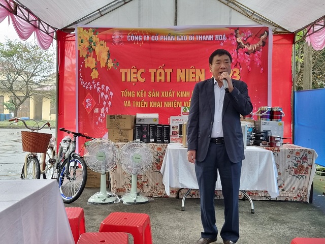Công đoàn Công ty cổ phần Bao bì Thanh Hóa phối hợp với chuyên môn tổ chức Chương trình rút thăm trúng thưởng và tiệc liên hoan chào mừng năm mới Giáp Thìn cho đoàn viên và người lao động