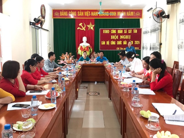 CĐCS xã Cát Tân (Như Xuân): Phối hợp tổ chức hội nghị cán bộ công chức, người lao động năm 2024
