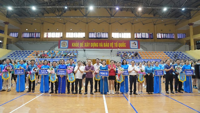 Sôi nổi Hội thao công chức, viên chức, người lao động thành phố Sầm Sơn chào mừng kỷ niệm 95 năm thành lập Công đoàn Việt Nam