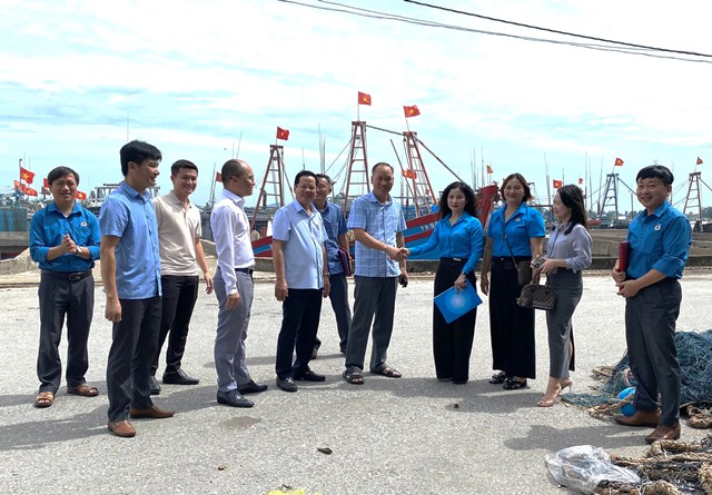 Liên đoàn Lao động Thành phố Sầm Sơn đẩy mạnh tuyên truyền thành lập nghiệp đoàn nghề cá