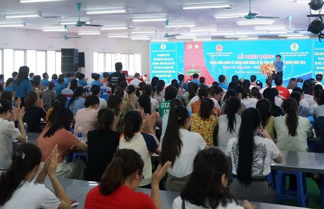 Công đoàn Nghi Sơn phát động "Tháng công nhân", trao nhiều suất quà ý nghĩa