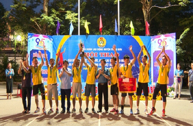 Liên đoàn Lao động  huyện Triệu Sơn tổ chức thành công Hội thao CNVCLĐ chào mừng kỷ niệm 95 năm Ngày thành lập Công đoàn Việt Nam 2.jpg