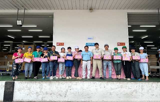 Hơn 12 nghìn đoàn viên, NLĐ được nhận quà nhân ngày Gia đình Việt Nam 28/6