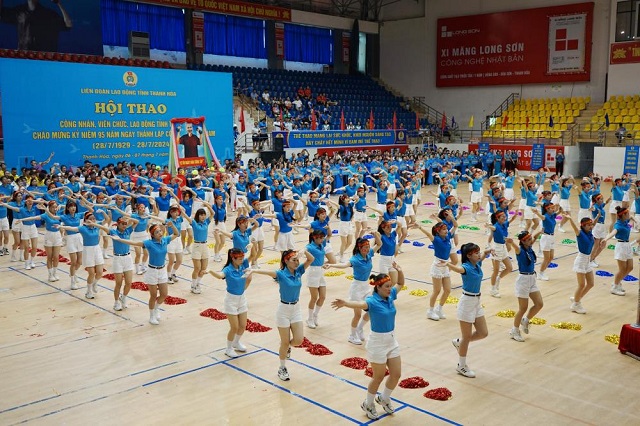 Gần 1_000 vận động viên tranh tài tại Hội thao công nhân lao động Thanh Hóa 3.jpg