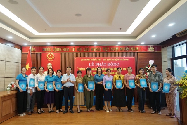 TP Sầm Sơn: Phát động “Tháng công nhân” , “Tháng hành động về an toàn vệ sinh lao động” năm 2024.