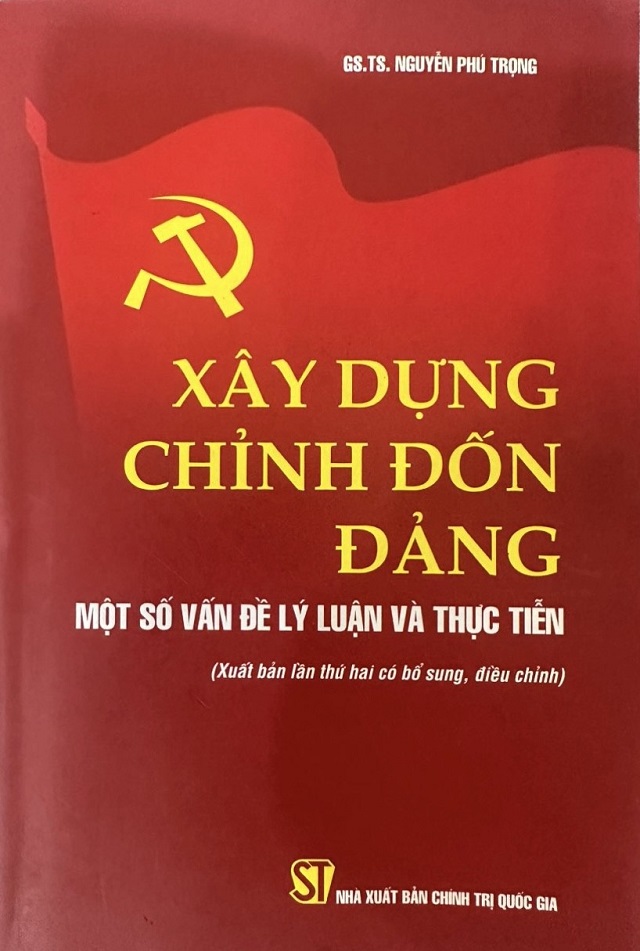 Ngồi đây nhưng anh em làm gì đều biết cả đấy 2.jpg