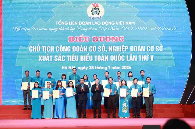 Công đoàn Việt Nam không ngừng lớn mạnh, trưởng thành, đồng hành cùng dân tộc 4.jpg