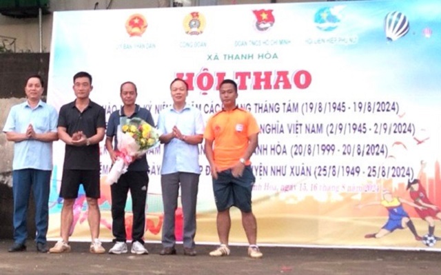 Công đoàn phối hợp với chính quyền xã Thanh Hoà (Như Xuân) tổ chức các hoạt động chào mừng kỷ niệm 79 năm ngày Cách mạng Tháng Tám 4.jpg