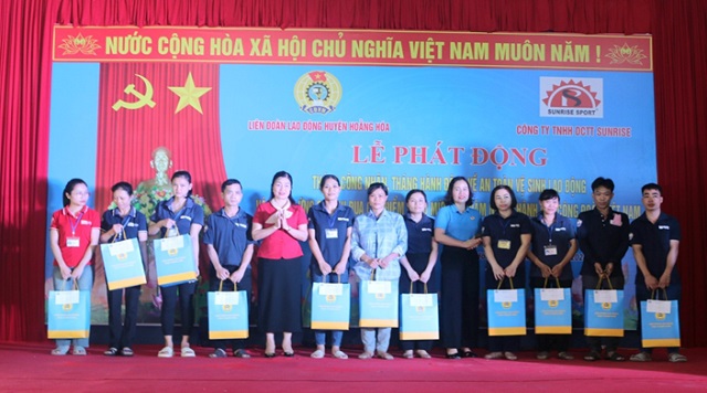 LĐLĐ huyện Hoằng Hóa phát động tháng công nhân, tháng hành động về an toàn vệ sinh lao động và hưởng ứng đợt thi đua cao điểm chào mừng 95 năm ngày thành lập công đoàn Việt Nam.
