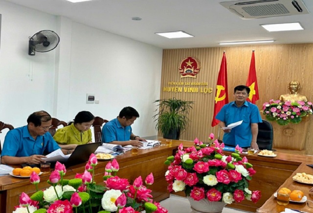 Ngày 30/11, Cụm thi đua số 6, Liên đoàn Lao động (LĐLĐ) tỉnh Thanh Hóa đã tổ chức hội nghị tổng kết công tác năm 2023; triển khai nhiệm vụ trọng tâm năm 2024.