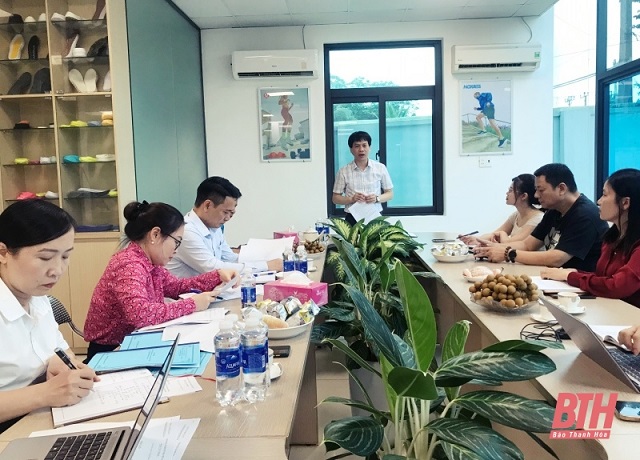 Giám sát việc thực hiện các chế độ, chính sách đối với người lao động tại các doanh nghiệp