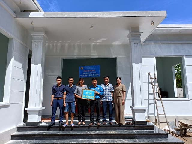 Công đoàn Ngành Công Thương Thanh Hóa tổ chức trao kinh phí hỗ trợ xây dựng “Nhà mái ấm Công đoàn” cho đoàn viên có hoàn cảnh khó khăn về nhà ở