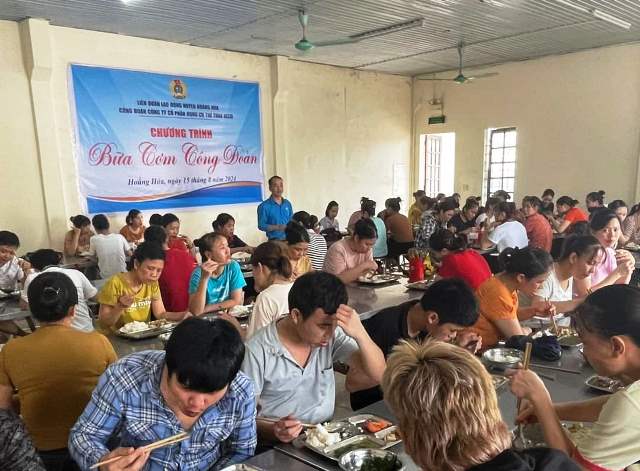 Công đoàn công ty Cổ phần Dụng cụ Thể thao Delta tổ chức “Bữa cơm Công đoàn”