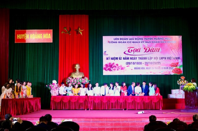Công đoàn Cơ quan UBND huyện tổ chức tọa đàm kỷ niệm 92 năm ngày thành lập Hội LHPN Việt Nam (20/10/1930 – 20/10/2022)