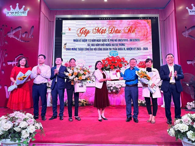 Công đoàn thị trấn Vĩnh Lộc gặp mặt dâu, rể nhân dịp kỷ niệm Ngày Quốc tế Phụ nữ 8/3