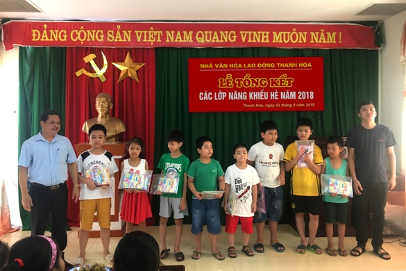 Nhà Văn hóa lao động Thanh Hóa Tổ chức lễ tổng kết các lớp năng khiếu hè năm 2018