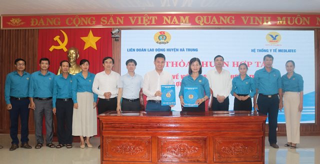 KÝ KẾT THỎA ƯỚC LĐLĐ HUYỆN HÀ TRUNG VÀ MEDLATEC.jpg