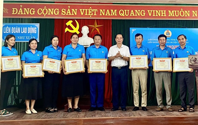 LĐLĐ huyện Như Xuân Hội nghị sơ kết hoạt động Công đoàn 06 tháng đầu năm 2024 3.jpg