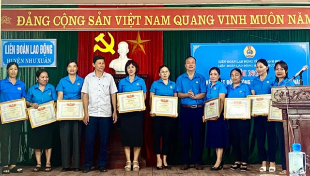 LĐLĐ huyện Như Xuân Hội nghị sơ kết hoạt động Công đoàn 06 tháng đầu năm 2024 4.jpg