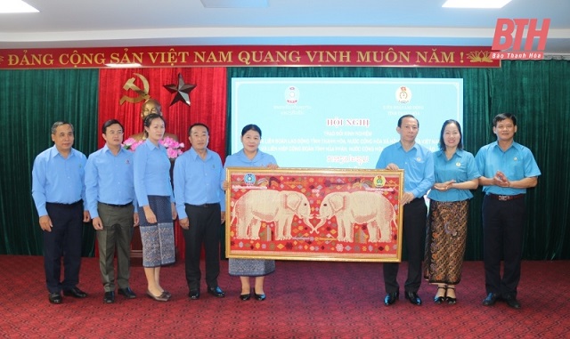 Trao đổi kinh nghiệm giữa công đoàn hai tỉnh Thanh Hóa - Hủa Phăn 10.jpg