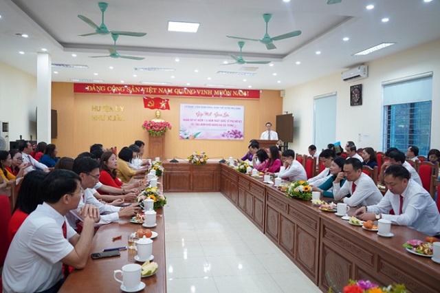 Cơ quan, Công đoàn Đảng, Đoàn thể huyện Như Xuân tổ chức buổi gặp mặt Dâu, Rể nhân dịp kỉ niệm ngày Quốc tế phụ nữ mùng 8/3