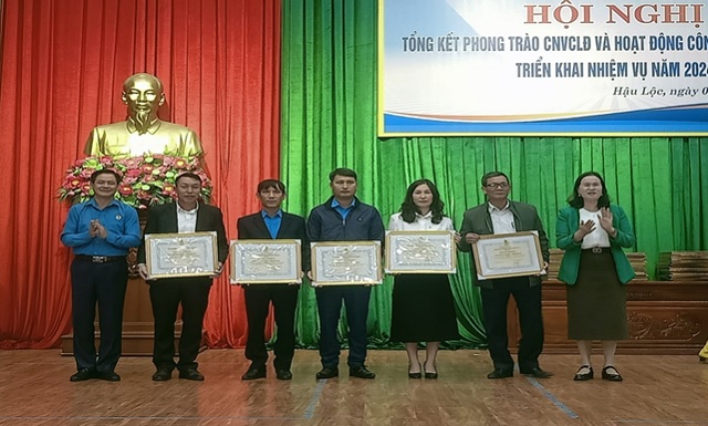 Liên đoàn Lao động huyện Hậu Lộc tổ chức Hội nghị tổng kết hoạt động năm 2023; triển khai nhiệm vụ năm 2024