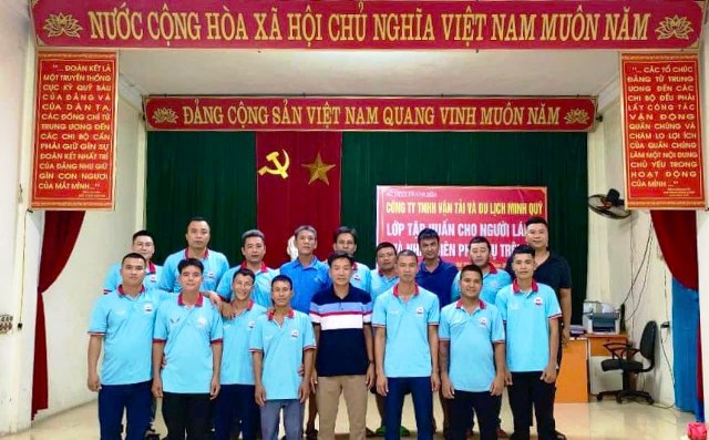 Đoàn viên, NLĐ Công đoàn Công ty TNHH Vận tải và Du lịch Minh Quý (Hậu Lộc) sáng tạo trong phục vụ hành khách