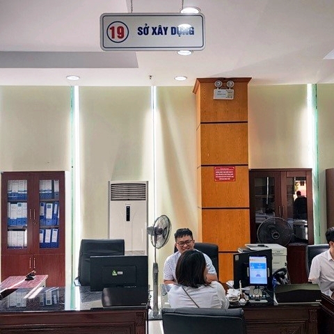 Đoàn viên Công đoàn Cơ quan sở Xây dựng Thanh Hoá với việc cải cách hành chính gắn với cuộc vận động xây dựng người cán bộ, công chức, viên chức “Trung thành, trách nhiệm, liêm chính, sáng tạo” và việc “Học tập và làm theo tư tưởng, đạo đức, phong cách Hồ Chí Minh”