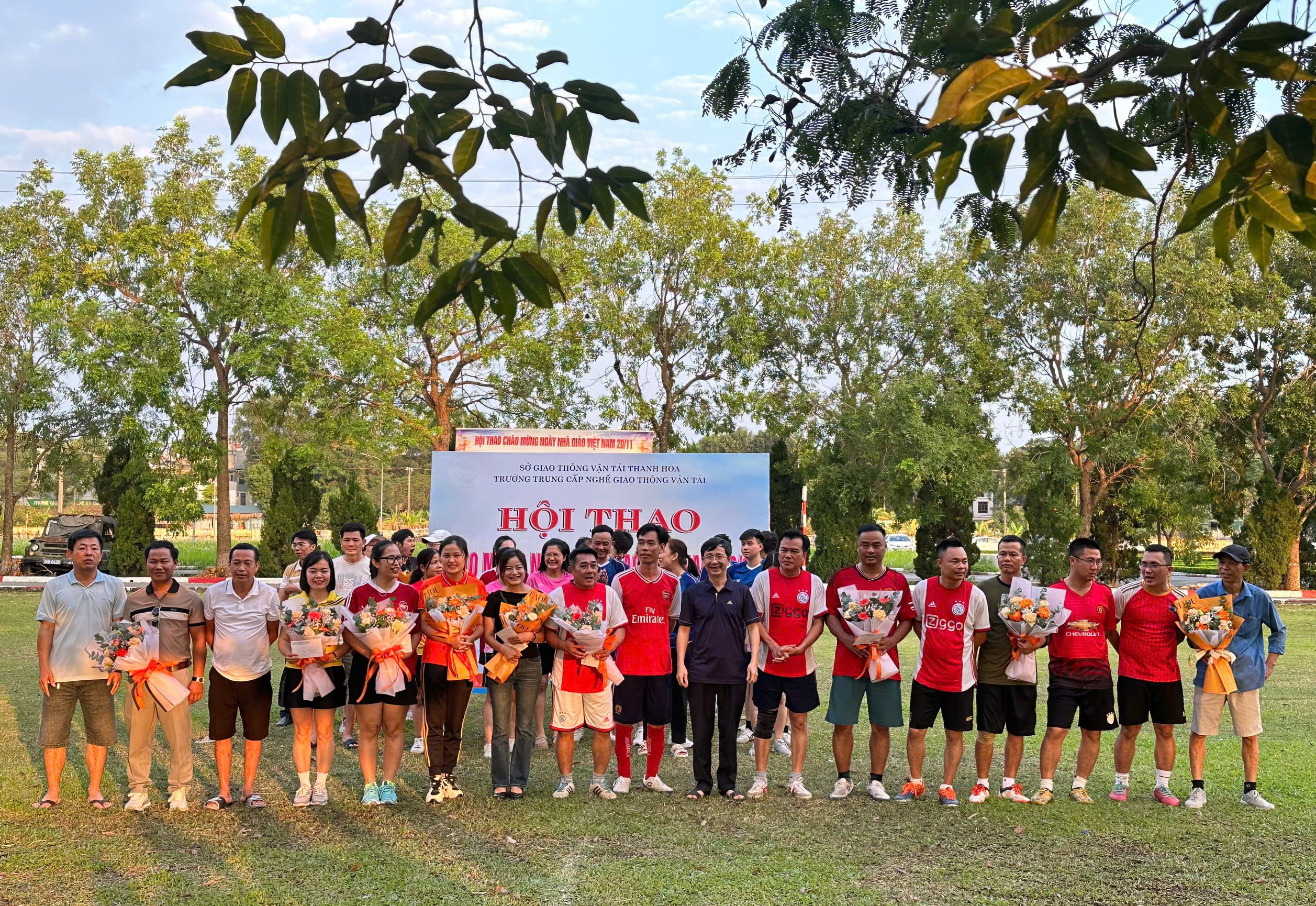 Trường Trung cấp nghề Giao thông vận tải Thanh Hóa tổ chức hội thao chào mừng Ngày Nhà giáo Việt Nam 20/11