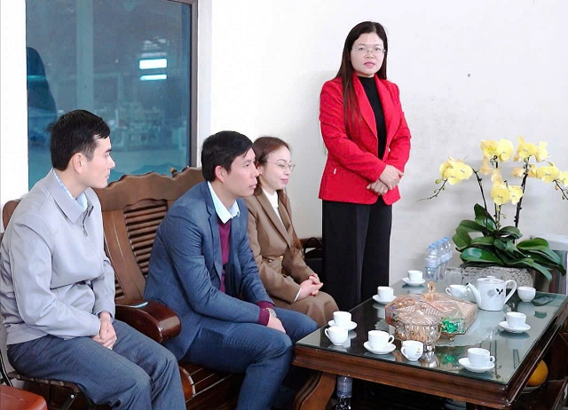Lãnh đạo huyện Như Xuân thăm, động viên Công ty Cổ phần đầu tư sản xuất và Thương mại LHD ra quân sản xuất đầu năm 2.png